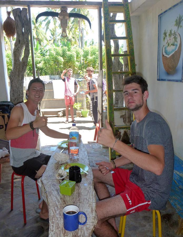 Gipsy Backpackers Vandrehjem Gili Trawangan Eksteriør billede